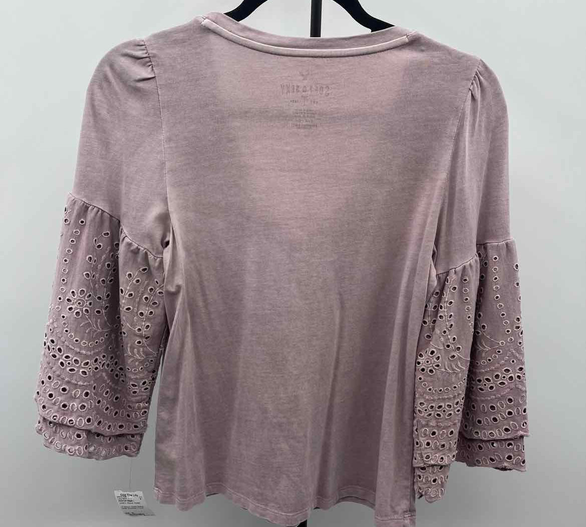 American Eagle Junior's Size S Mauve Eyelet Long Sleeve Shirt