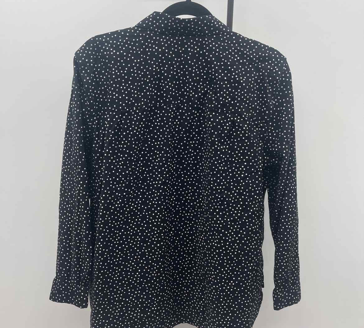 Chico's Women's Size L Black dotted Long Sleeve Shirt
