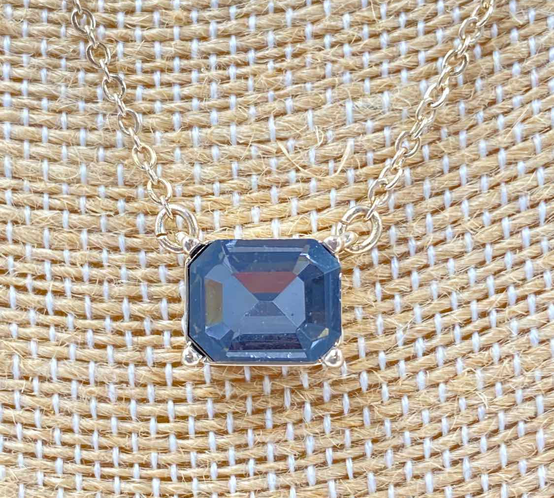 Loft Women's Gold Necklace