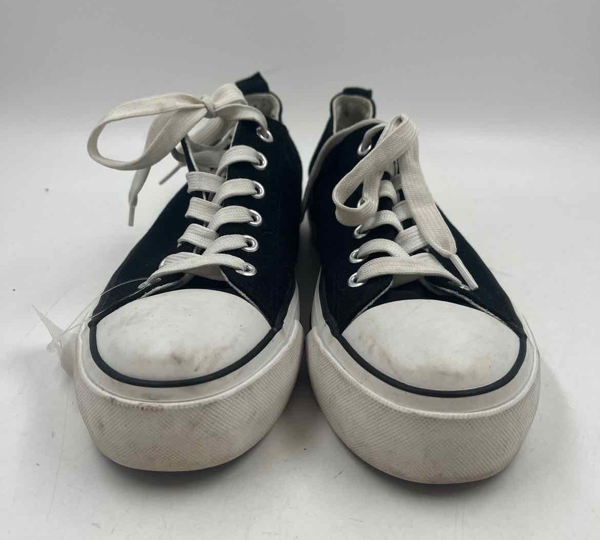 Olivia Miller Women's Shoe Size 8 Black Solid Sneakers