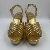 Michael Kors Women's Shoe Size 10 Gold Textured Heels