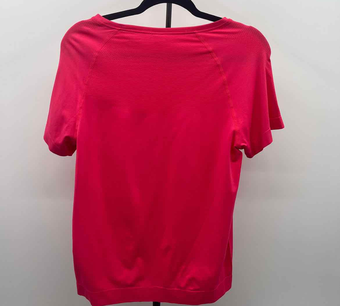 Mondetta Women's Size L coral Textured Short Sleeve Shirt