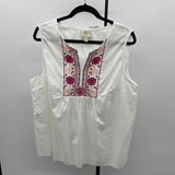 St. John's Bay Women's Size L White Floral Sleeveless Shirt