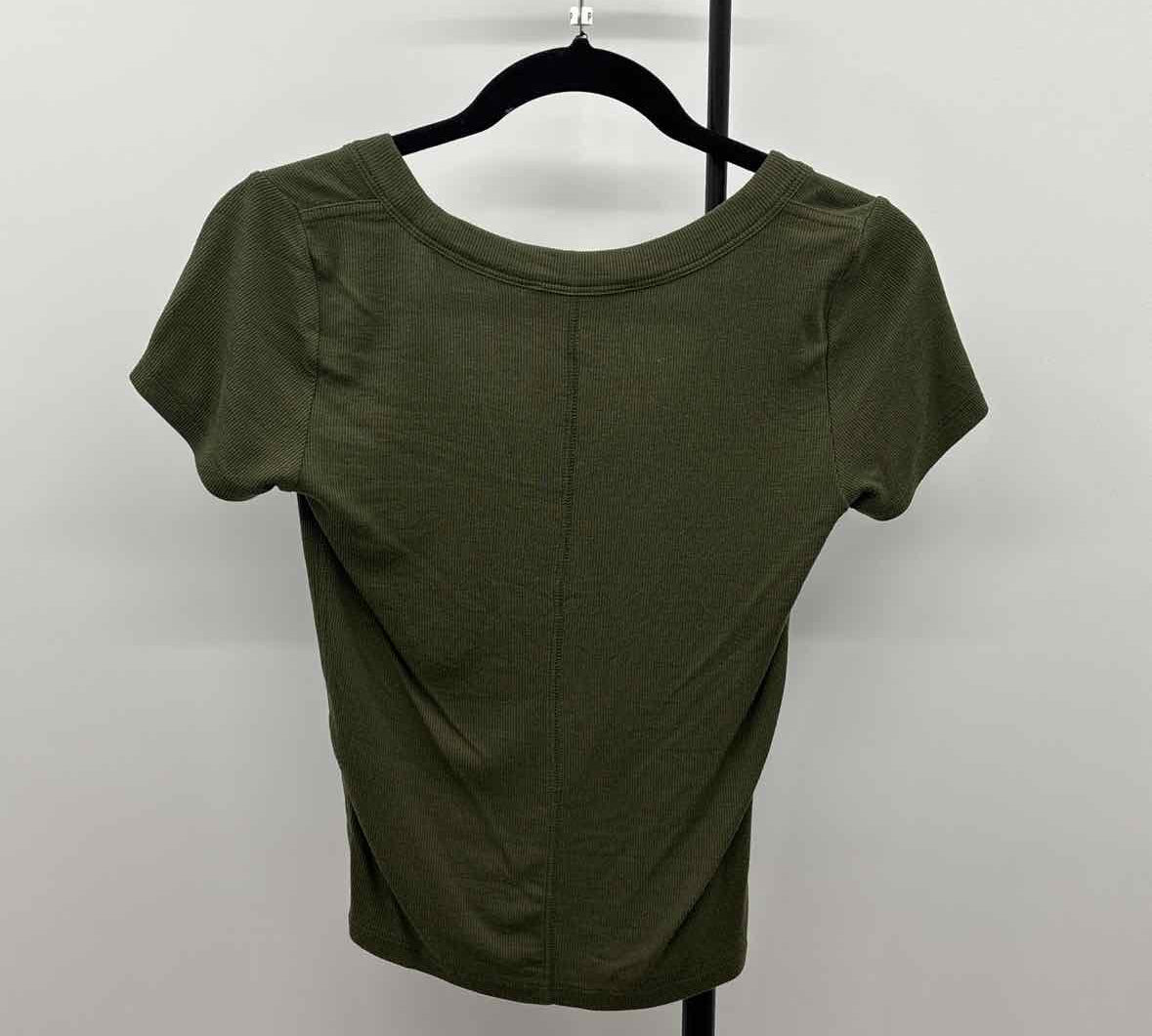 Frame Women's Size XS Green Ribbed Short Sleeve Shirt