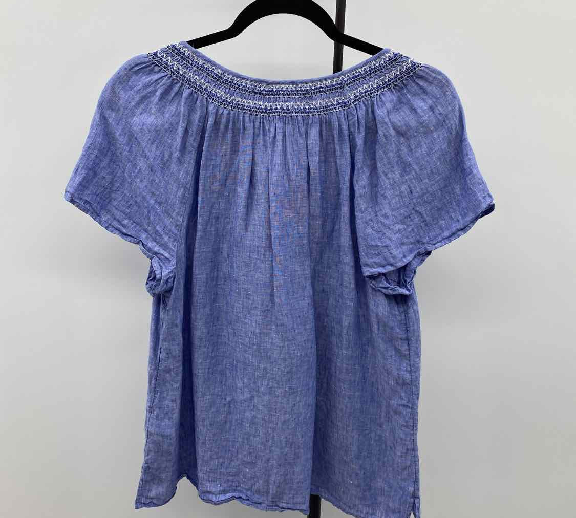 Talbots Women's Size XLP Blue Embroidered Short Sleeve Shirt