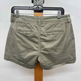 Liverpool Women's Size 6 Green Solid Shorts