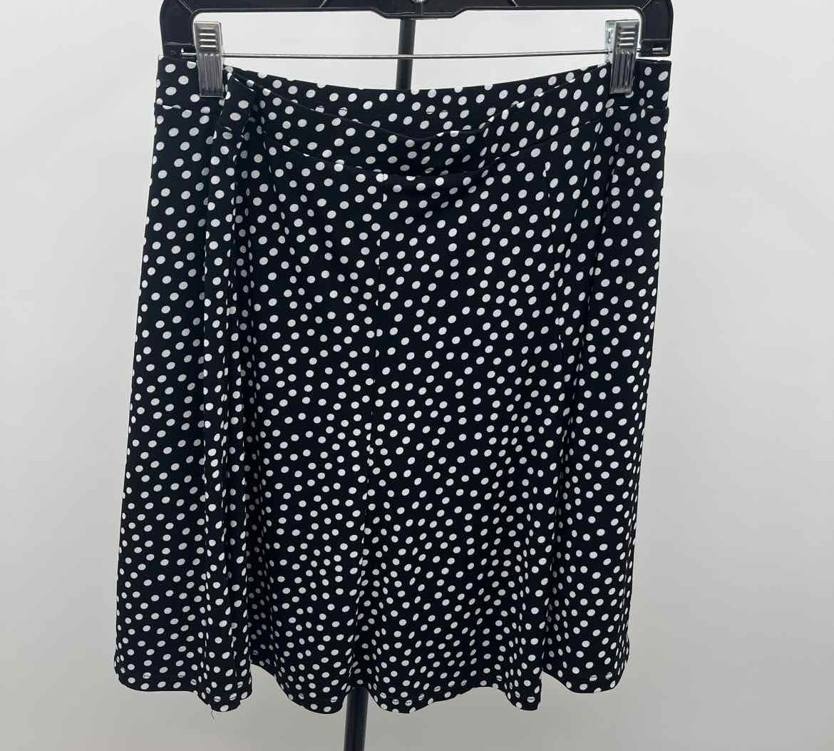Susan Graver Women's Size 14 Black dotted Skirt