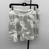 Lucy Women's Size 16 Gray Abstract Skirt