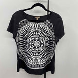 Banana Republic Women's Size MP Black medallion Short Sleeve Shirt