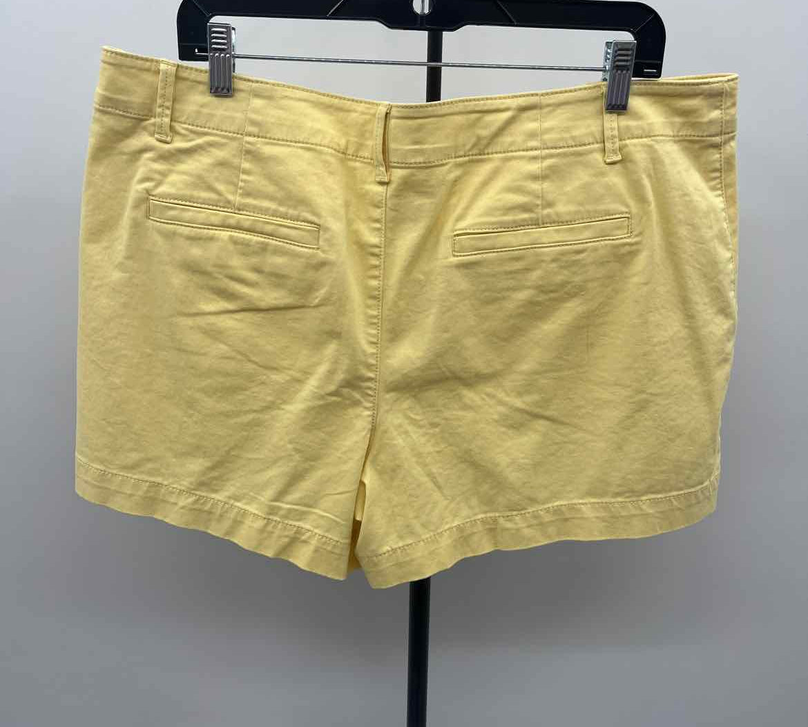 Loft Women's Size 14 Yellow Solid Shorts
