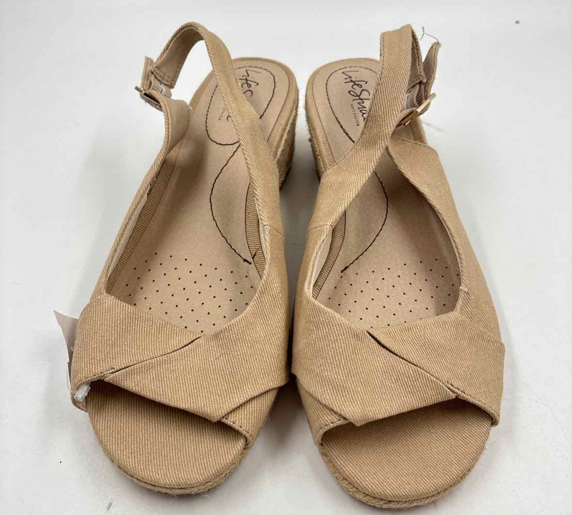 Life Stride Women's Shoe Size 10 Tan Solid Slingbacks