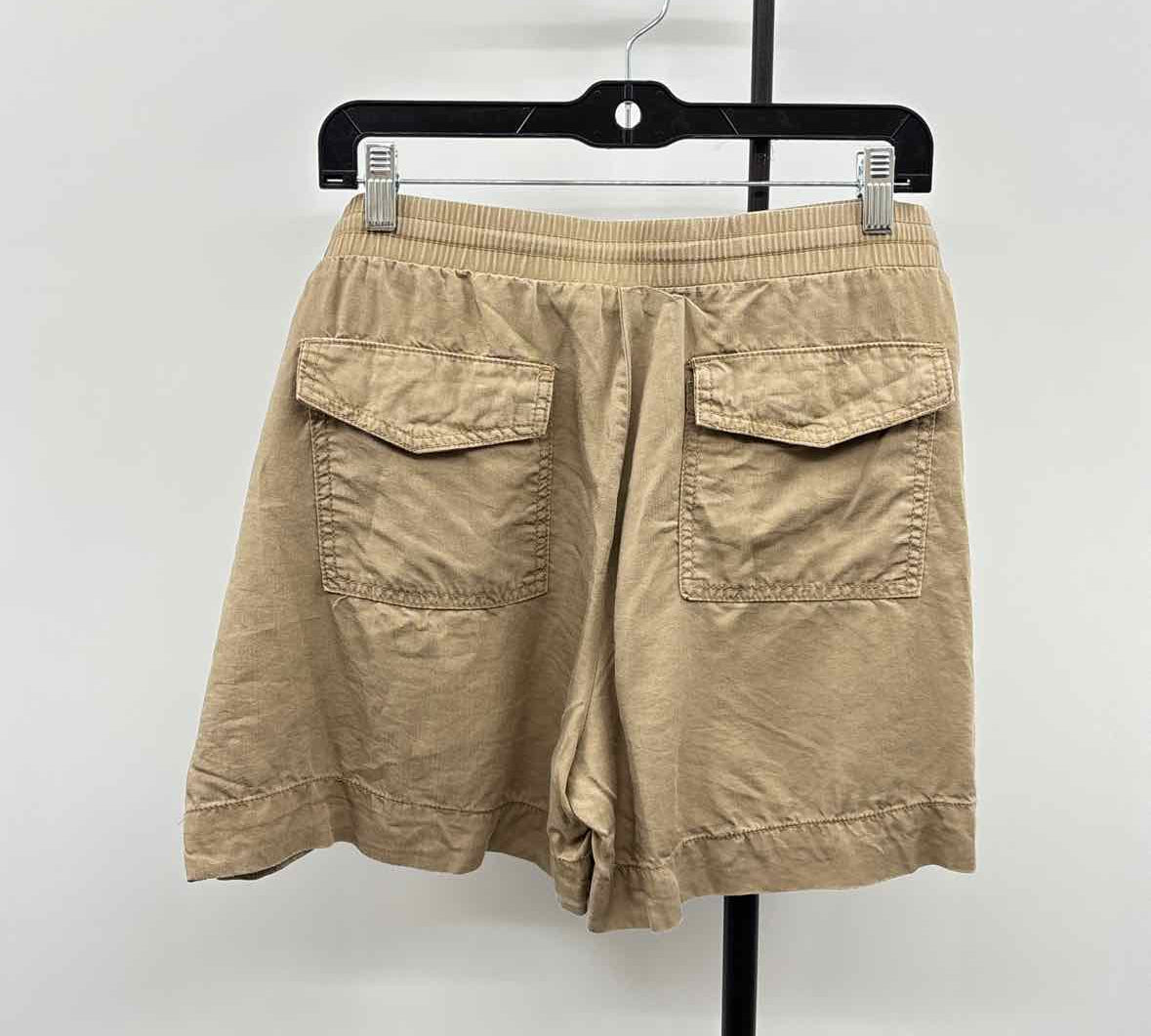 1822 Women's Size 16 Tan Solid Shorts