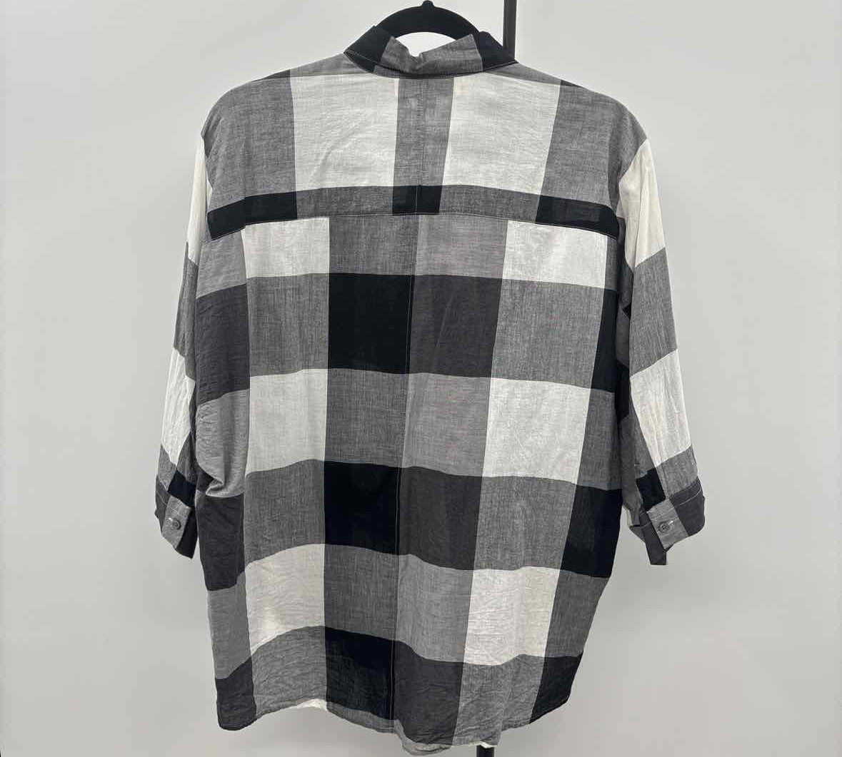 Loft Women's Size M Black Checkered Long Sleeve Shirt