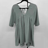 Julianna Women's Size L Green Textured Short Sleeve Shirt