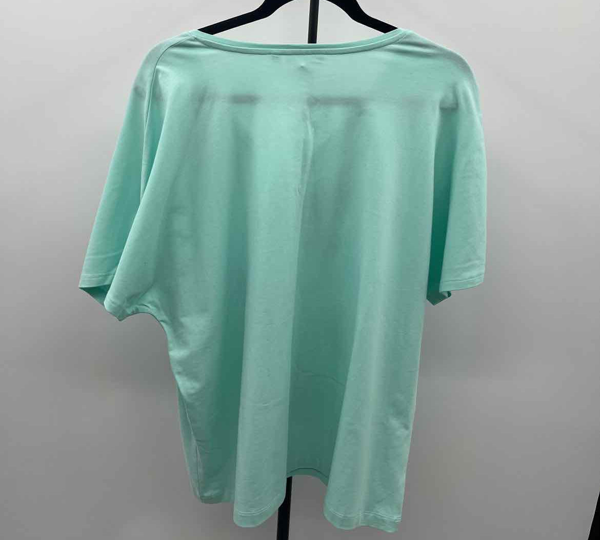 Chico's Women's Size XL Mint Butterfly Short Sleeve Shirt