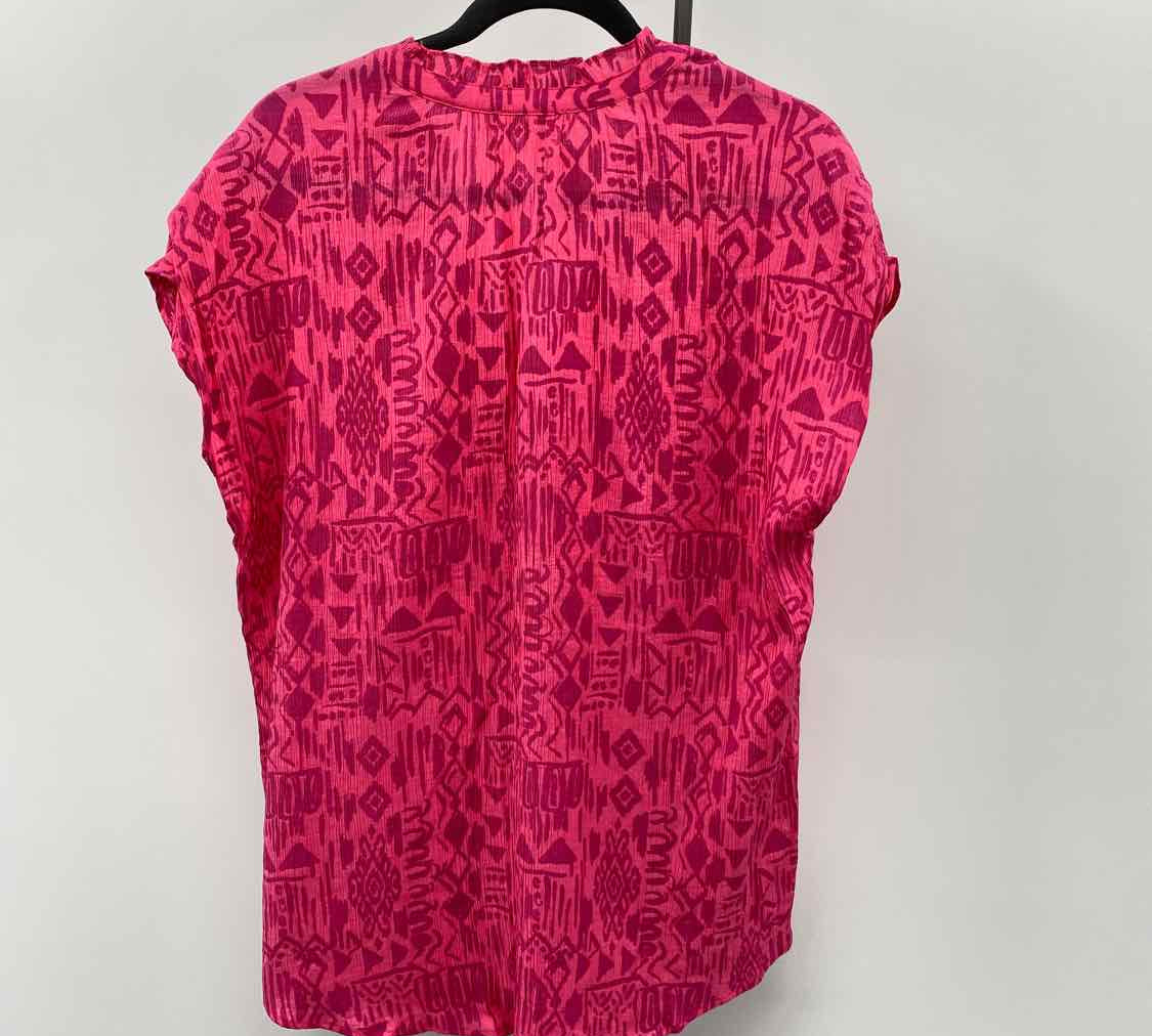 Easel Women's Size 1X Pink Aztec Short Sleeve Shirt
