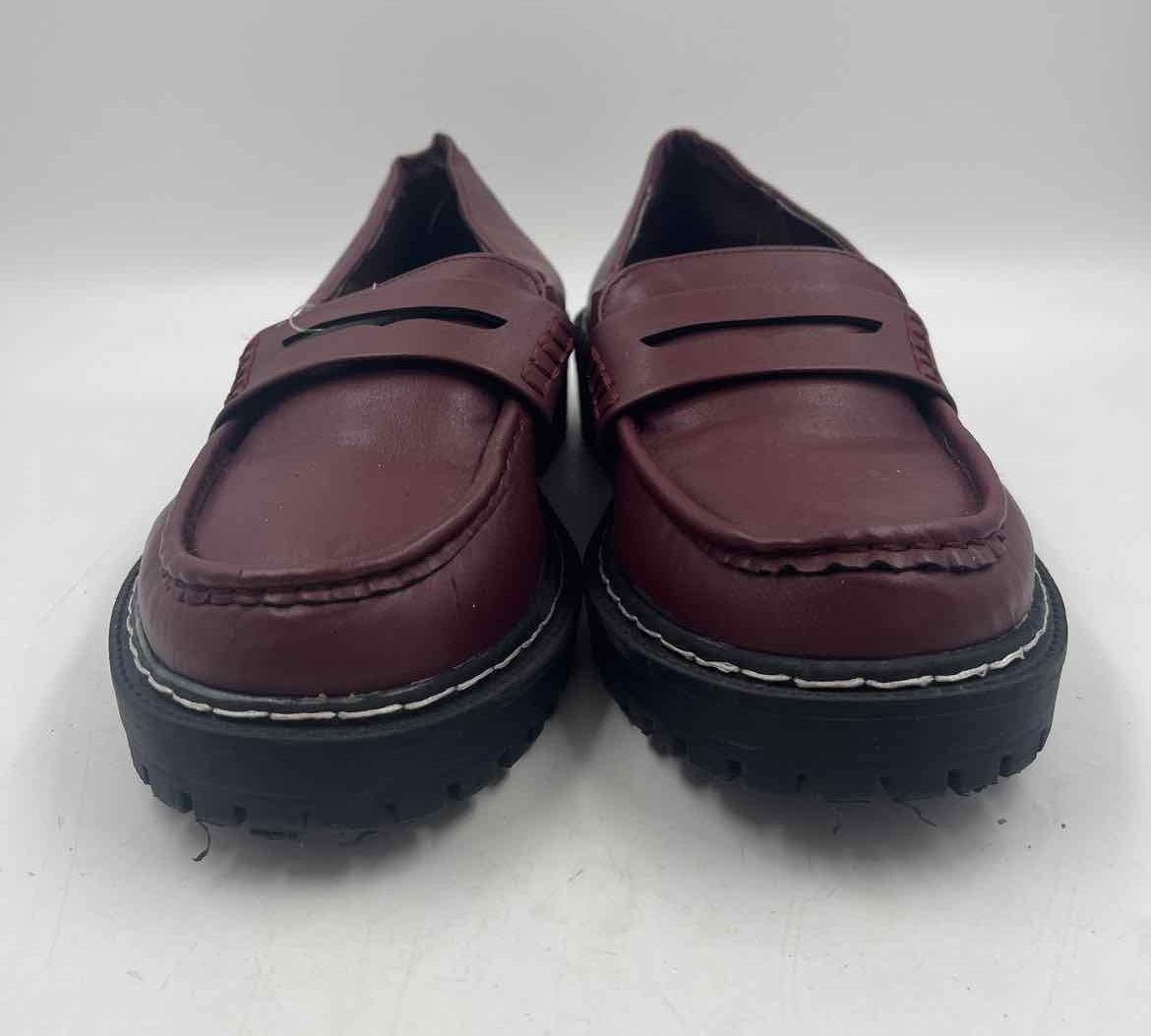 Torrid Women's Shoe Size 8W maroon Solid Loafers