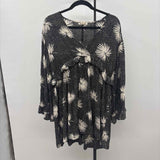 Billabong Women's M Black Leaf Long Sleeve Shirt