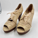 Poetic Licence Women's Shoe Size 8 camel Textured Heels