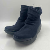 Bzees Women's Shoe Size 9W Navy Solid Boots