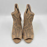 Vince Camuto Women's Shoe Size 7.5 Beige Studs Heels