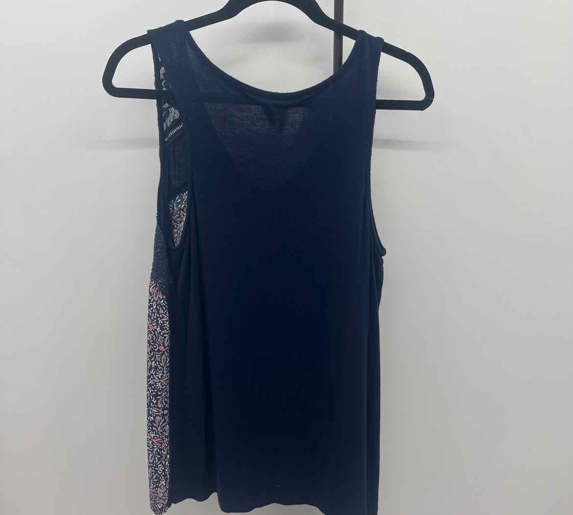 Maurice's Women's Size L Navy Floral Sleeveless Shirt