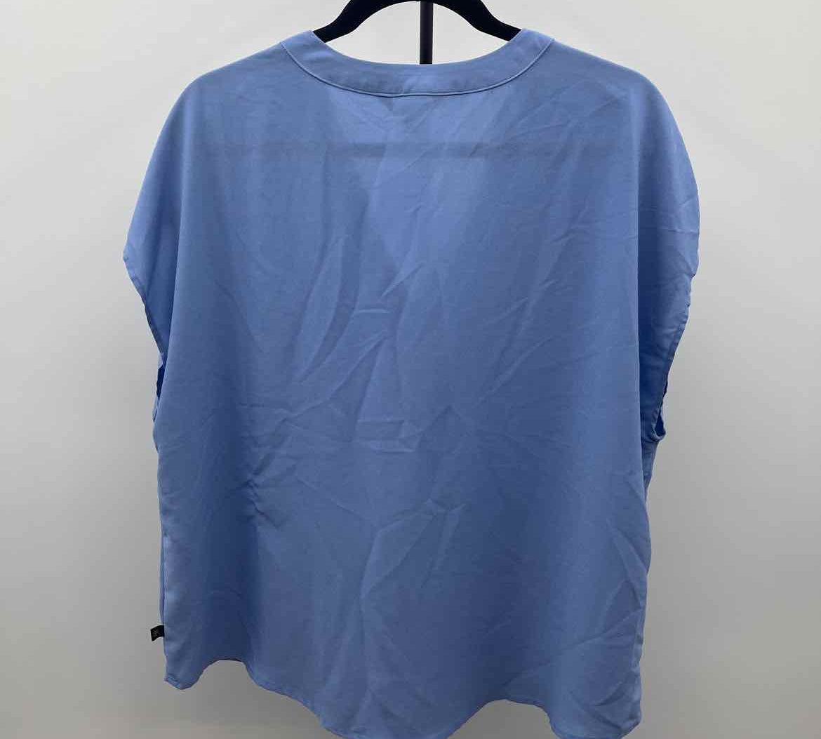 Banana Republic Women's Size XL Periwinkle Solid Short Sleeve Shirt