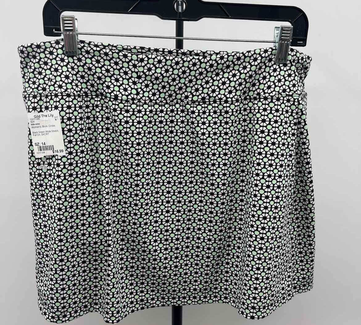 title nine Women's Size 14 Black Circles Skirt