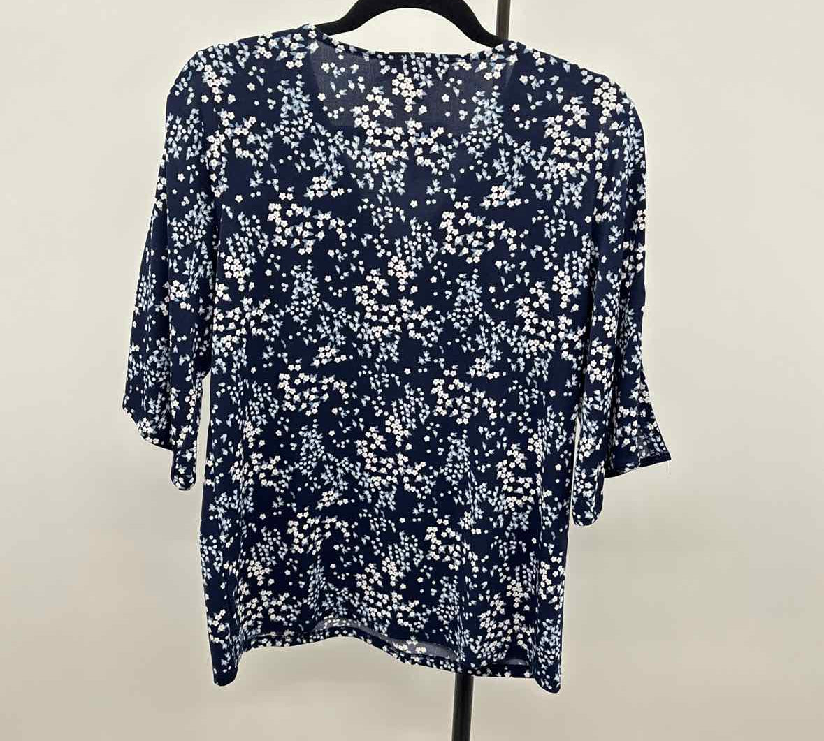 Michael Kors Women's Size 10 Navy Floral Short Sleeve Shirt