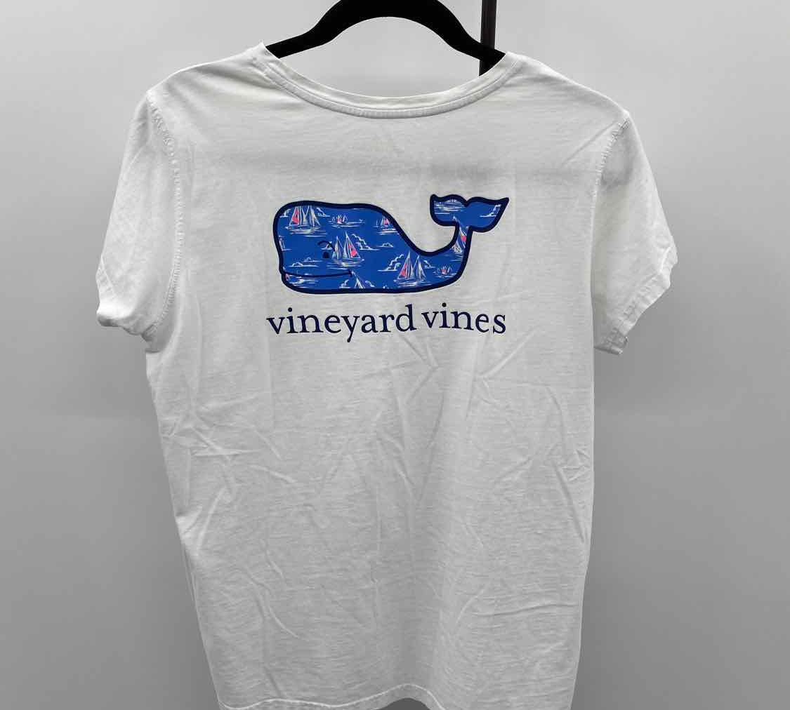 Vineyard Vines Women's Size S White Sailboats T-Shirt