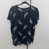 Torrid Women's Size L Black Feathers Short Sleeve Shirt