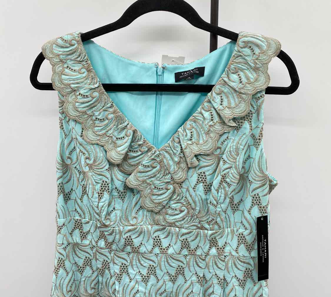 Tahari Women's Size 10 Aqua Textured Dress