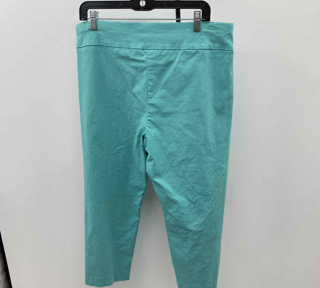 Alfani Women's Size 16 Aqua Solid Capris