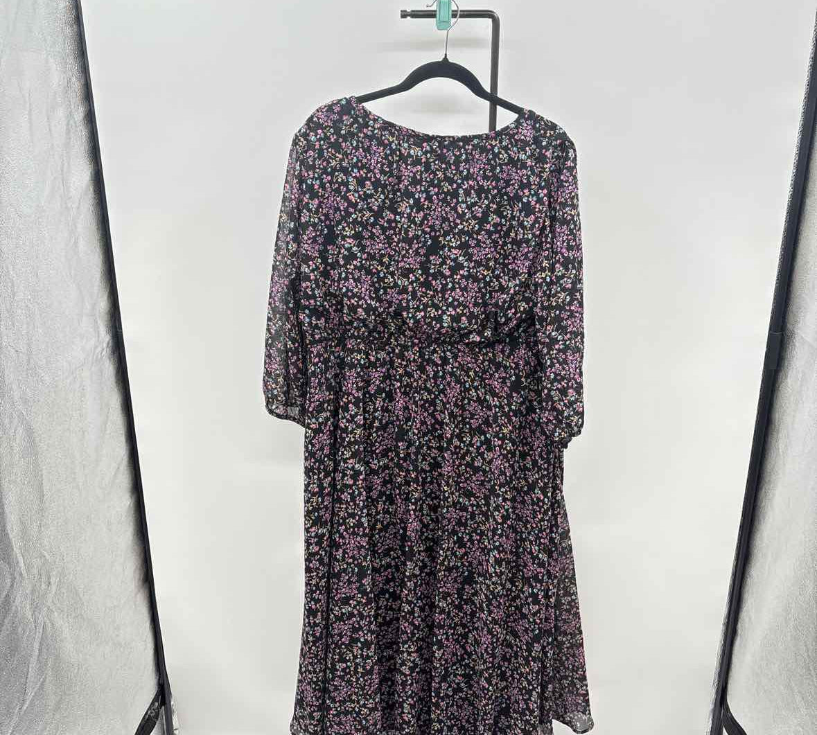 Torrid Women's Size 1X Black Floral Dress
