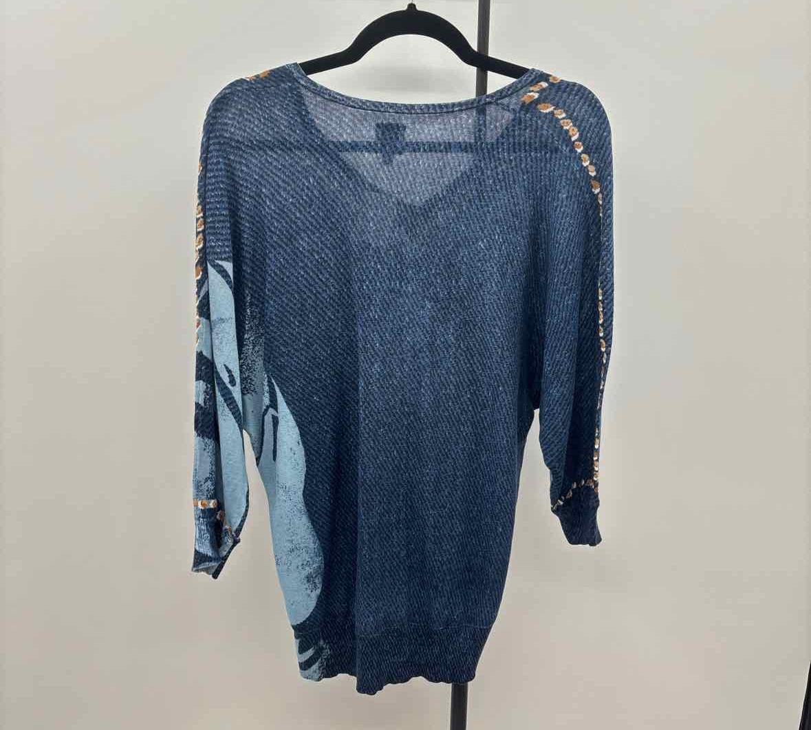 Nic & Zoe Women's Size L Blue Abstract Long Sleeve Shirt