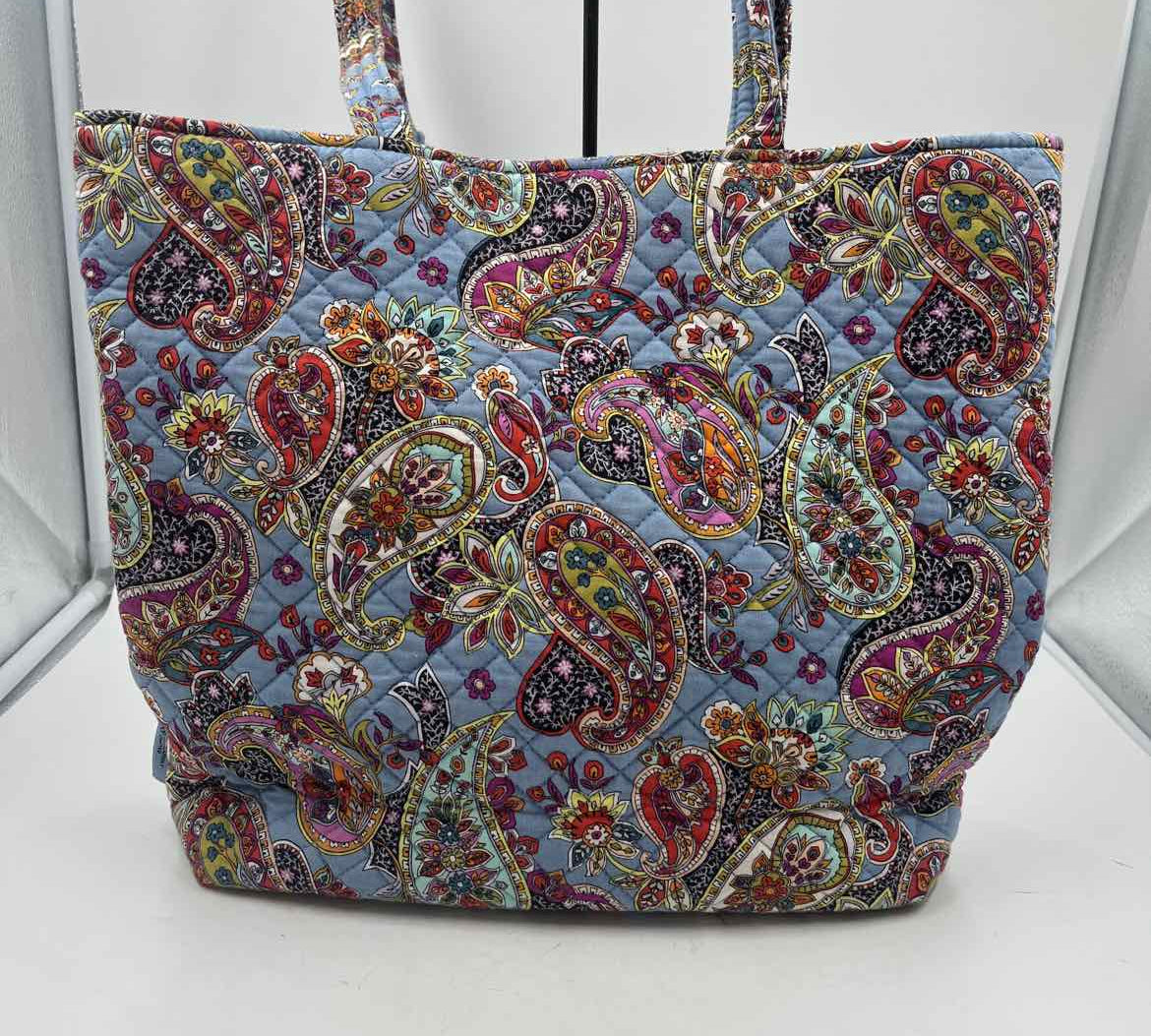 Vera Bradley Women's Blue Paisley Purse