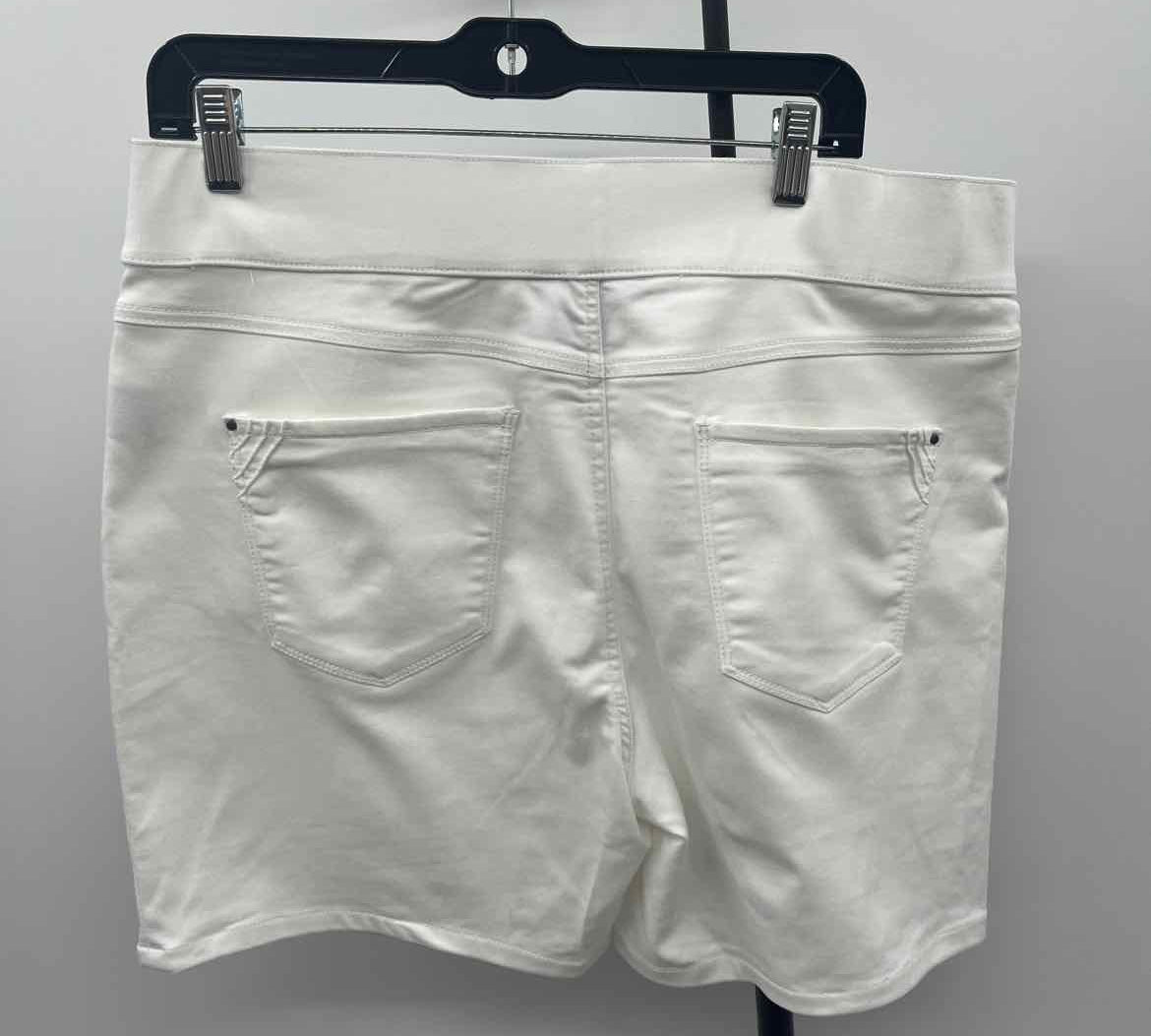 Intro Women's Size 14 White Solid Shorts