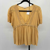 Love On A Hanger Women's Size L Mustard Yellow Textured Short Sleeve Shirt