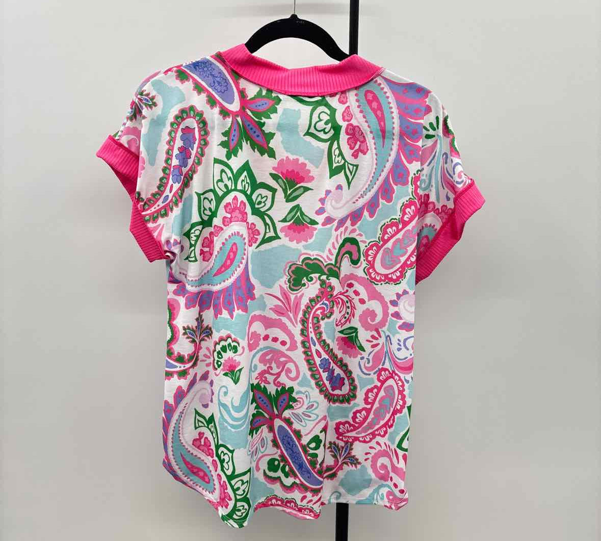 Heimish USA Women's Size M Pink Paisley Short Sleeve Shirt