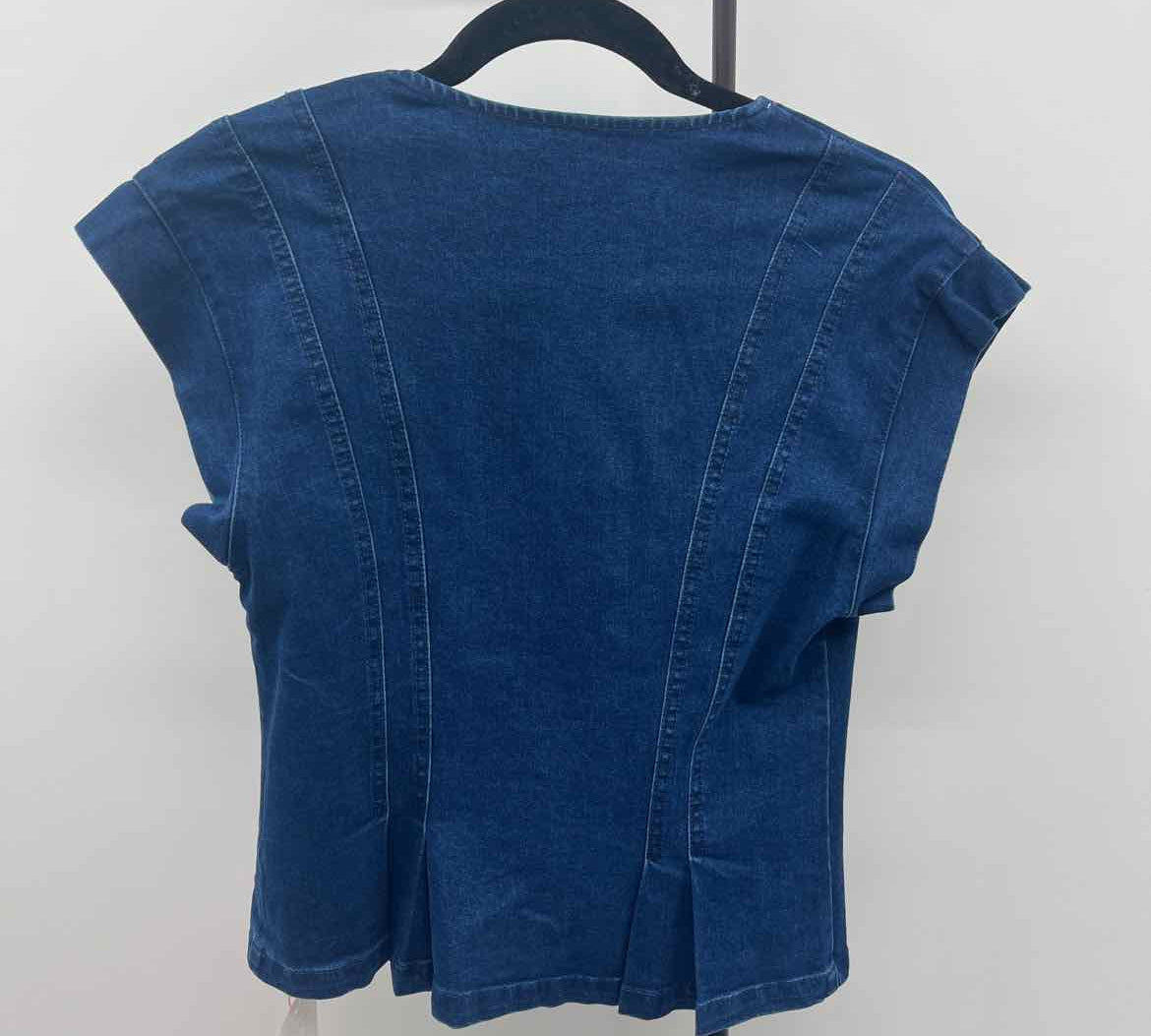Tankaneo Women's Size S Blue Solid Short Sleeve Shirt