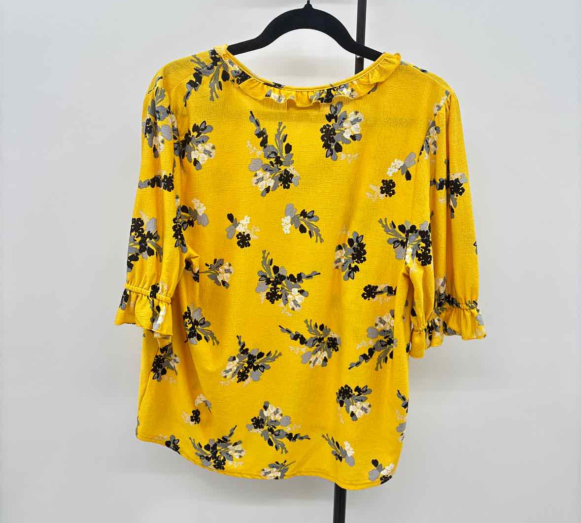 Melloday Women's Size XL Yellow Floral Short Sleeve Shirt