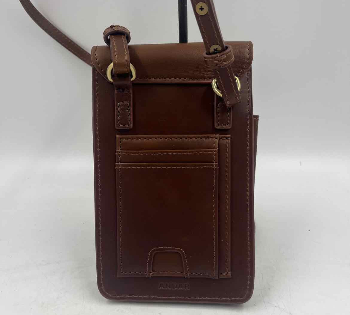 ANDAR Women's Brown Solid Purse