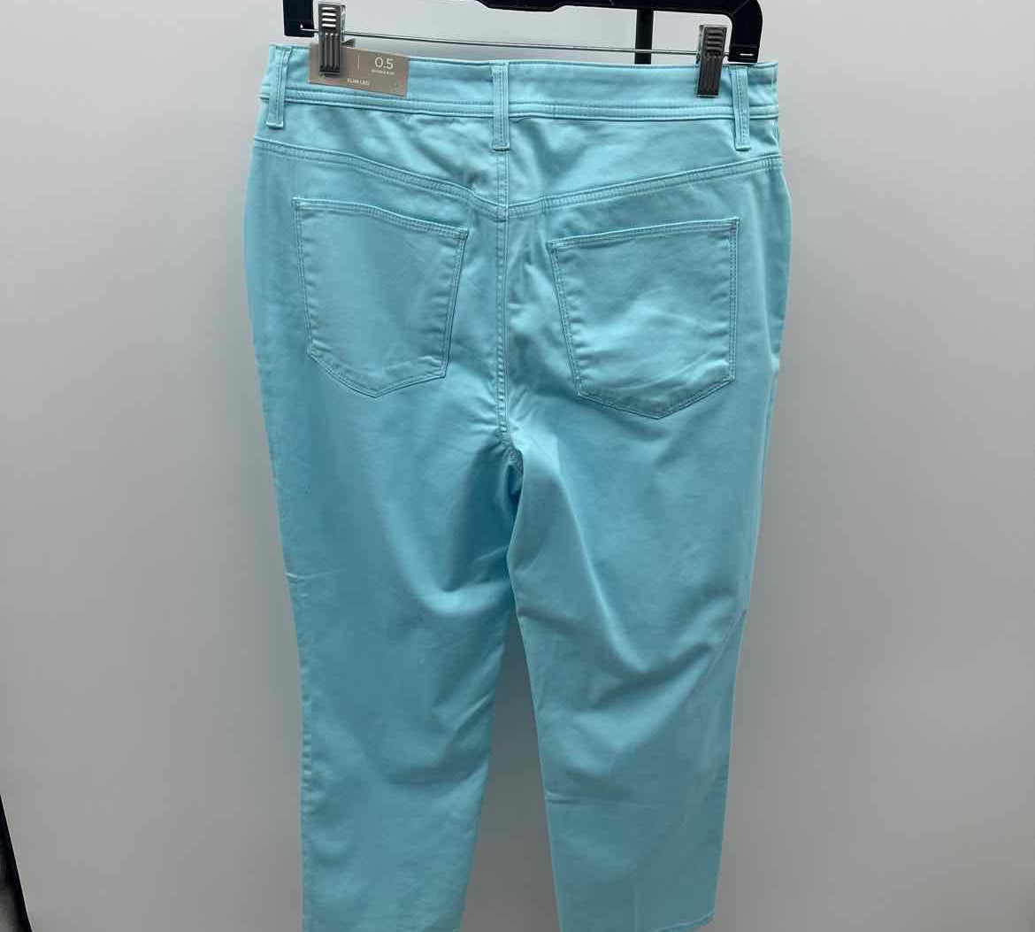 Chico's Women's Size 6 Light Blue Solid Capris