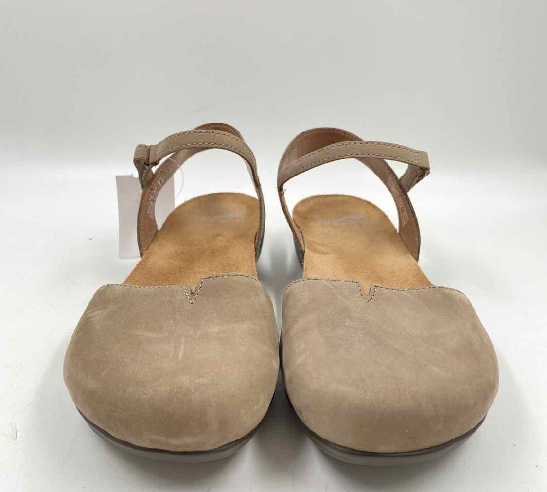 Dansko Women's Shoe Size 8 Brown Solid Casual Shoes