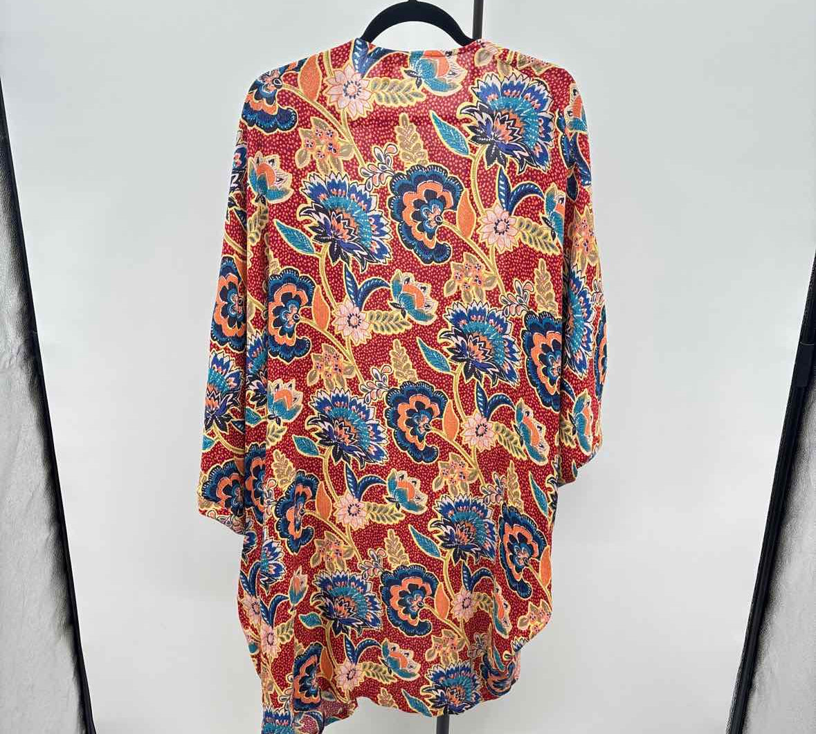 Andersen & Lauth Women's Size One Size Blue Floral Cardigan