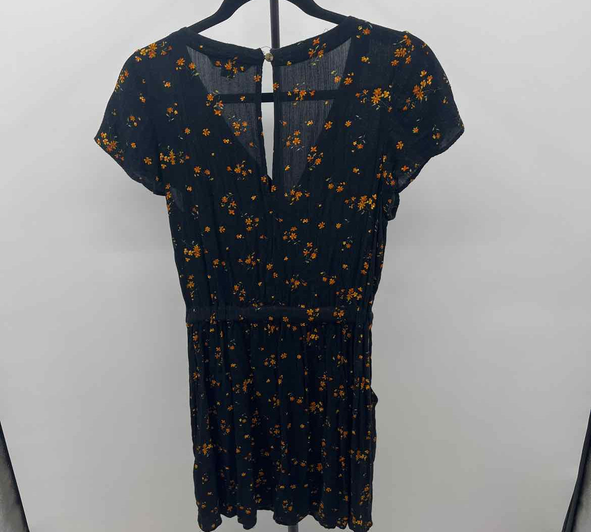 American Eagle Junior's Size S Black Floral Dress