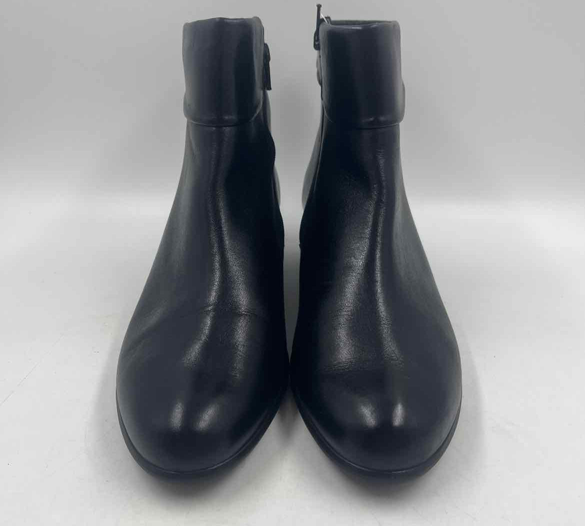 Ecco Women's Shoe Size 11 Black Solid Boots