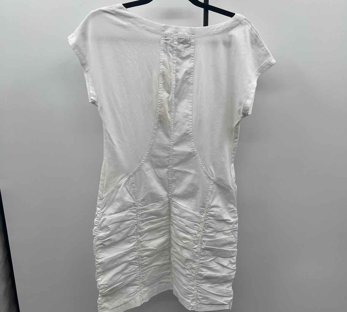 Wearables Women's Size 10 White Solid Dress