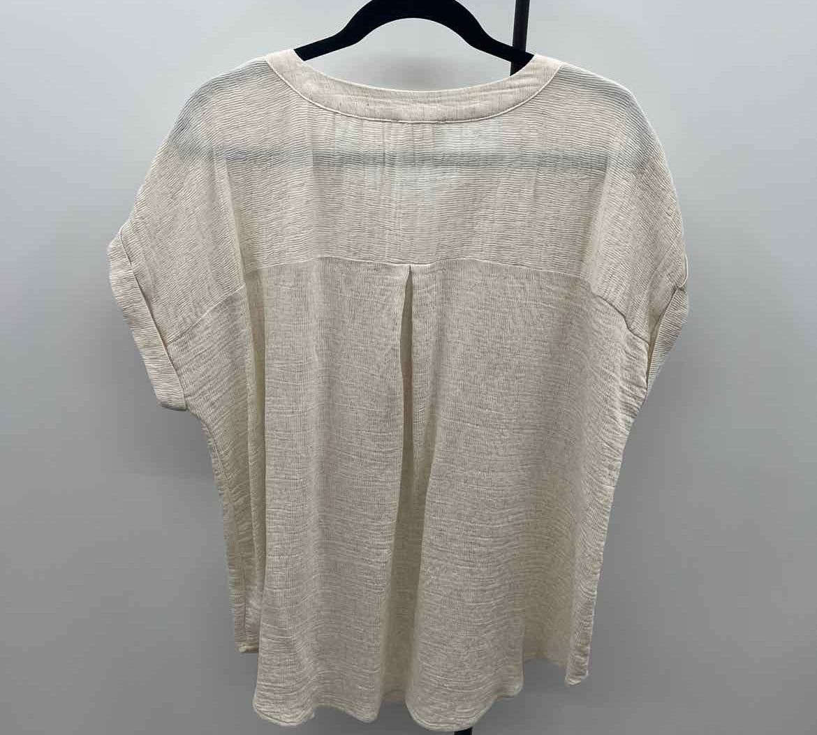 Blu Pepper Women's Size 2X Ivory Textured Short Sleeve Shirt