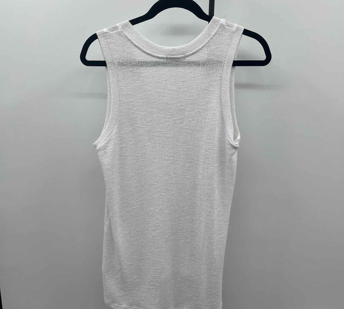 Beyond Yoga Women's Size M White Textured Sleeveless Shirt